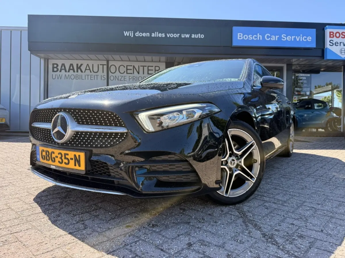 250 e AMG Line | Panoramadak | Camera | Navi | Sfeerverlichting