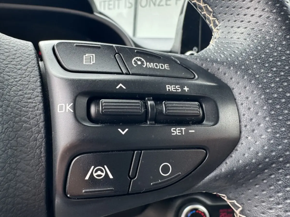 1.0 T-GDi X-Line 5p | Stoel/Stuurverw. | Navi | Camera