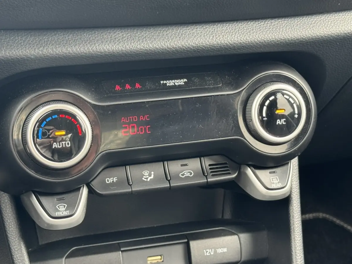 1.0 T-GDi X-Line 5p | Stoel/Stuurverw. | Navi | Camera