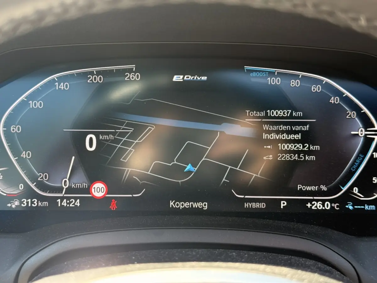 320e xDrive Business EditionPlus | Pano | Camera | Leer
