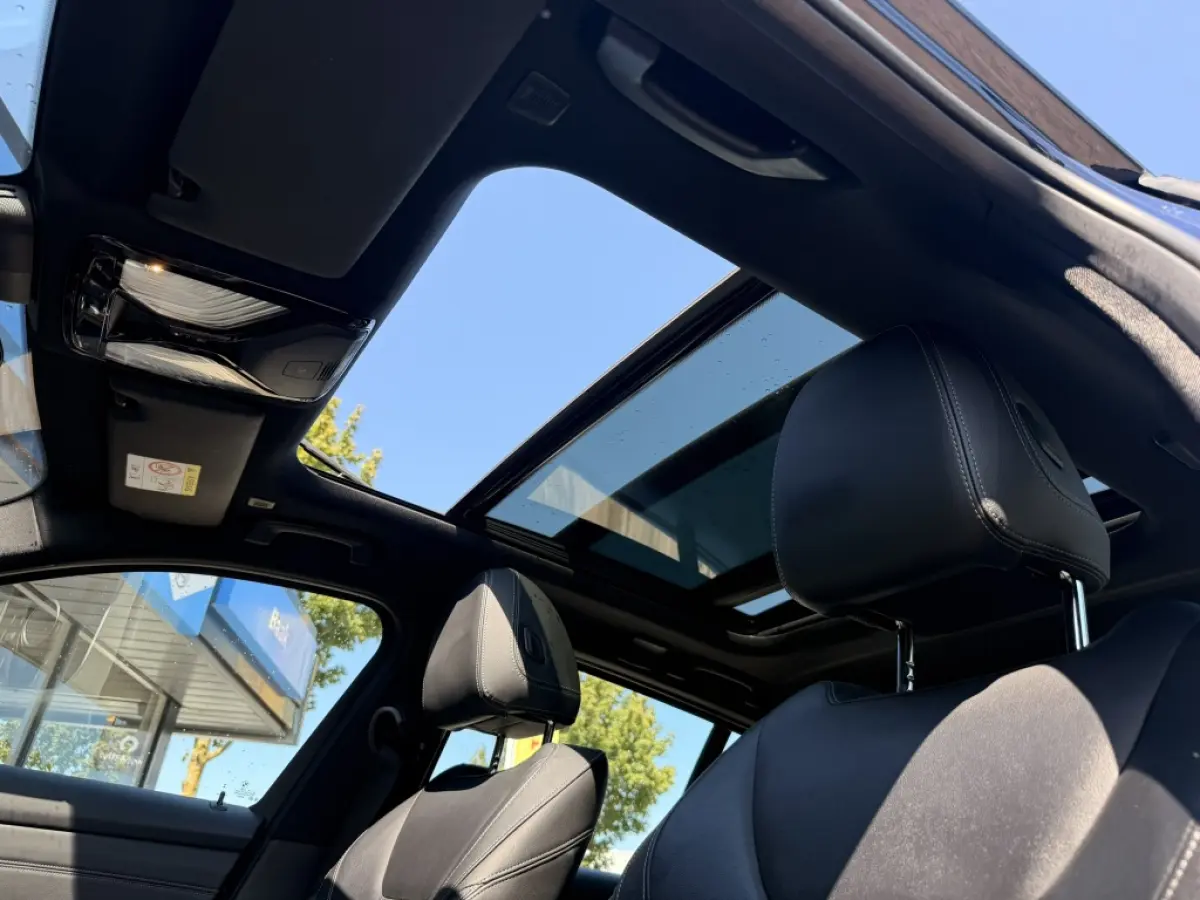 320e xDrive Business EditionPlus | Pano | Camera | Leer