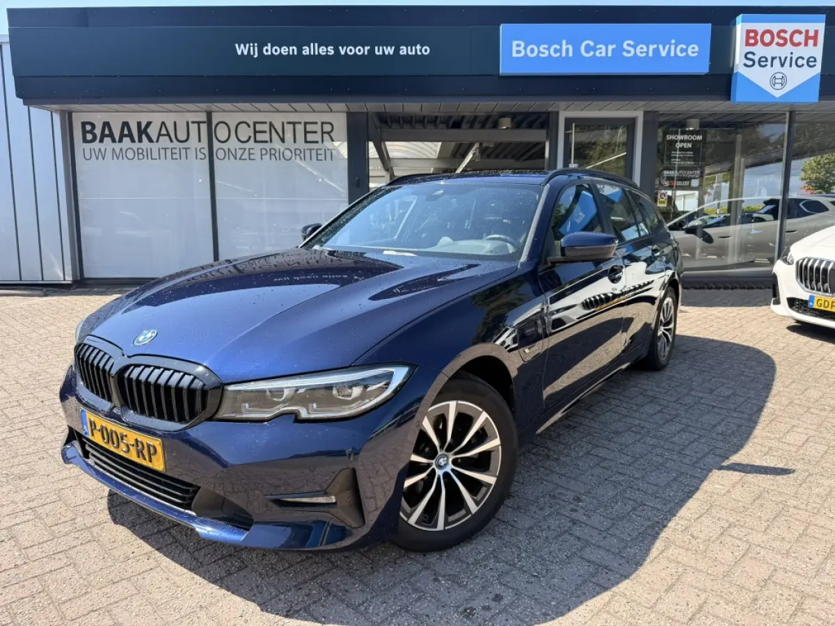 320e xDrive Business EditionPlus | Pano | Camera | Leer