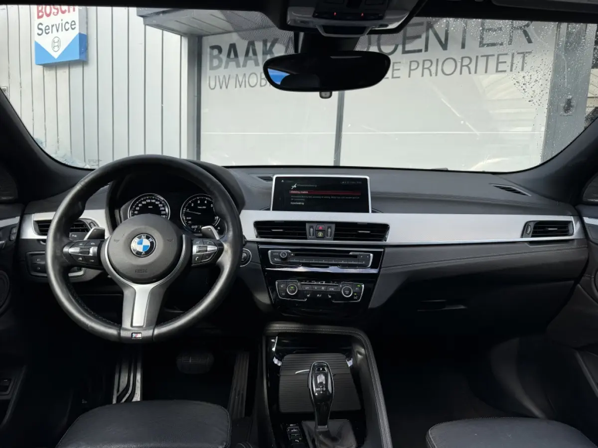 sDrive20i High Executive | Leer | HUD | Panoramadak