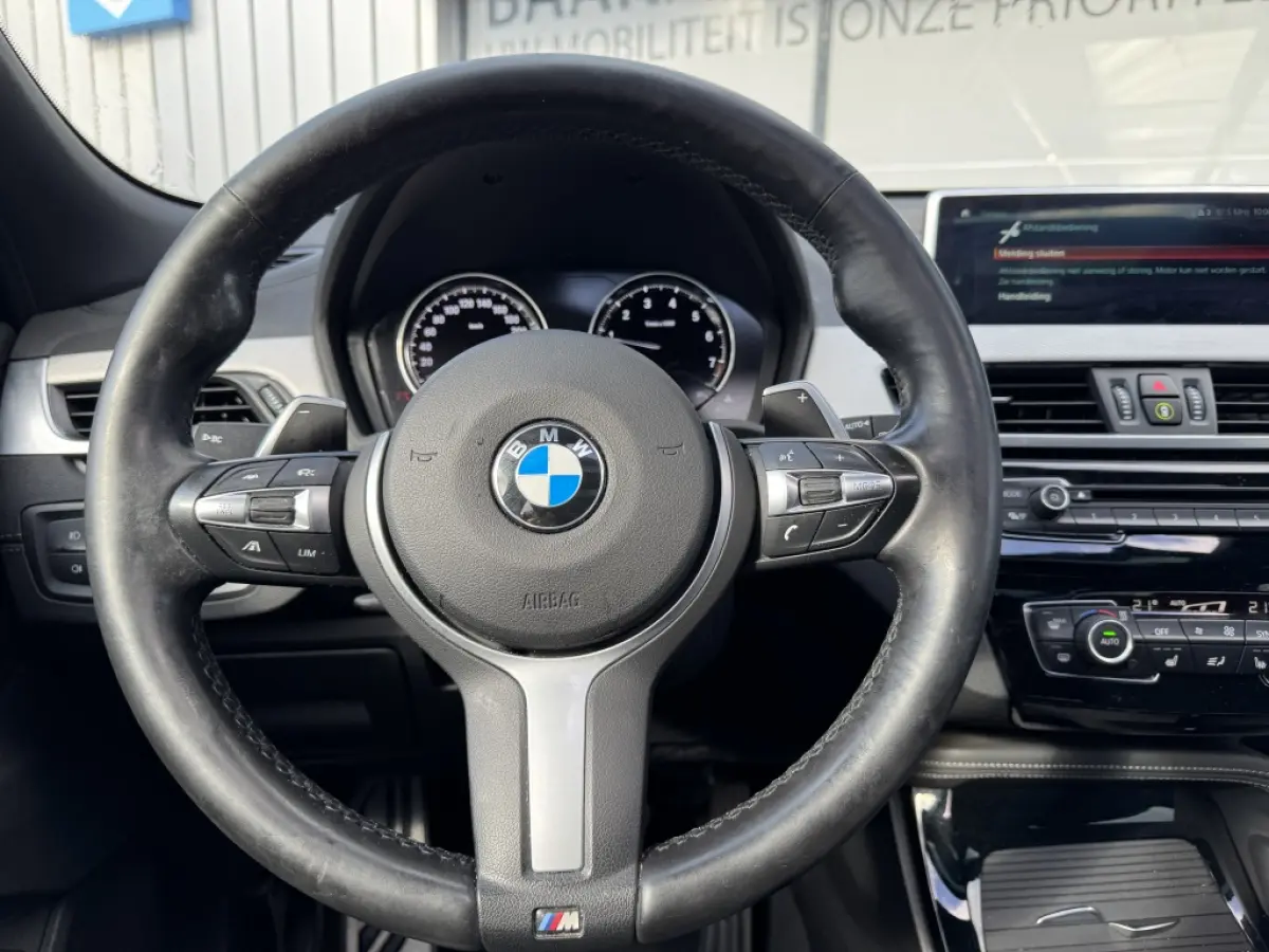 sDrive20i High Executive | Leer | HUD | Panoramadak