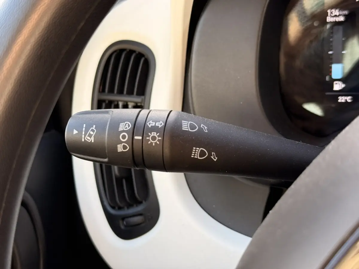 1.0 Hybrid Cross | Airco | Cruise