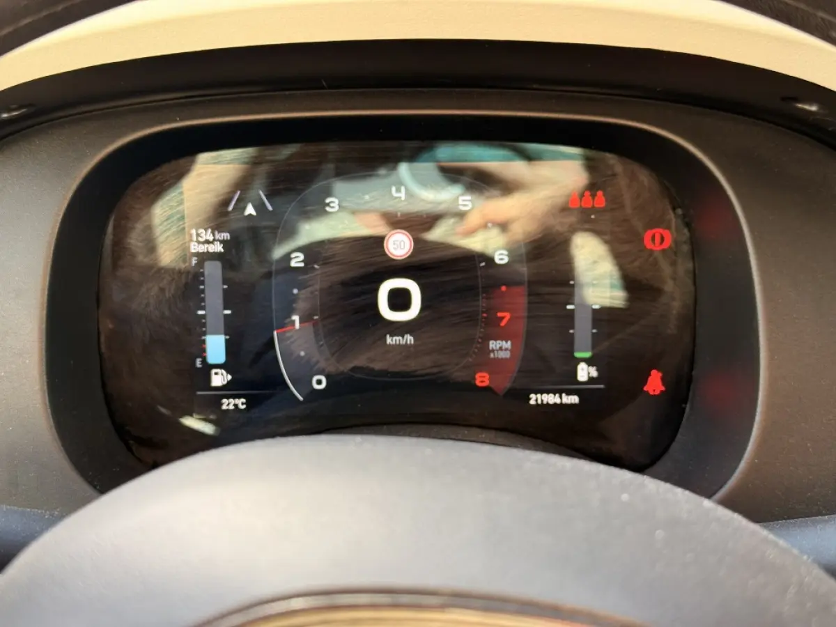 1.0 Hybrid Cross | Airco | Cruise
