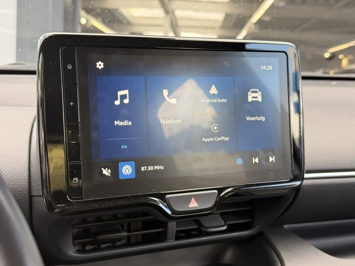 1.5 Hybrid Active | Climate | Camera | Carplay