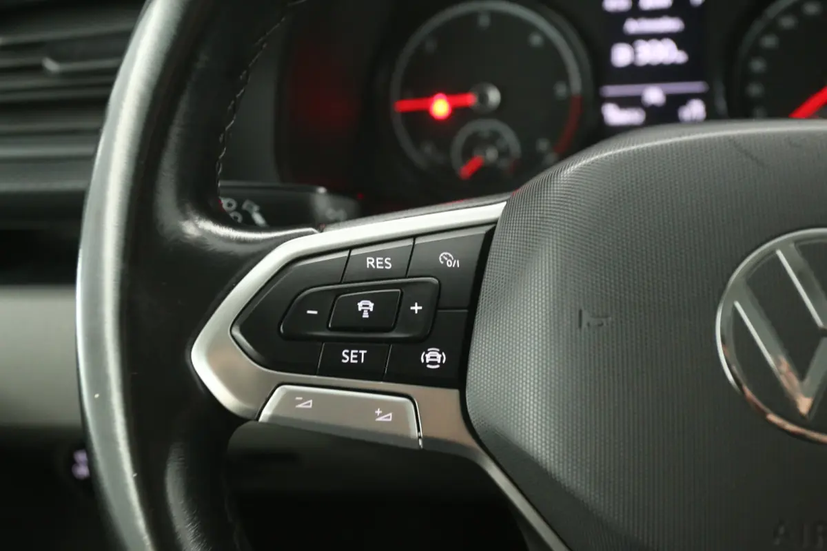 2.0 TDI L2H1 150PK | Automaat | Airco | Camera | Cruise | 3 Zits | Trekhaak | Carplay | 2xSchuifdeur