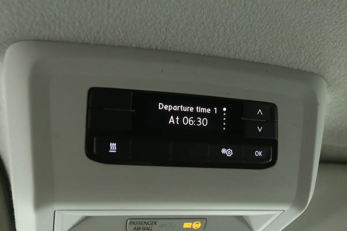 2.0 TDI L2H1 150PK | Automaat | Airco | Camera | Cruise | 3 Zits | Trekhaak | Carplay | 2xSchuifdeur