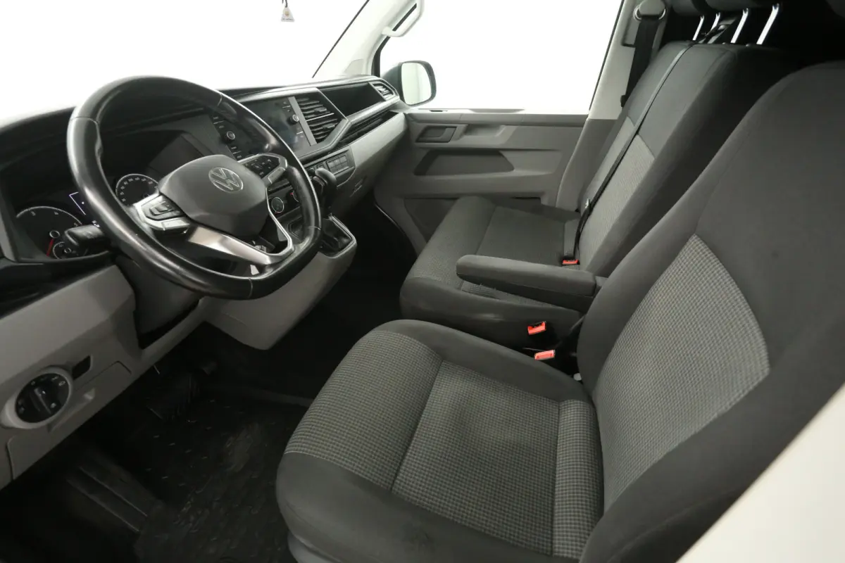 2.0 TDI L2H1 150PK | Automaat | Airco | Camera | Cruise | 3 Zits | Trekhaak | Carplay | 2xSchuifdeur
