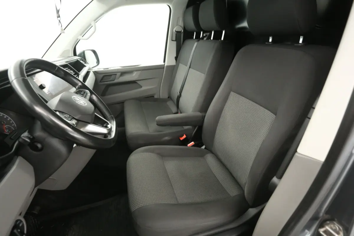 2.0 TDI L2H1 150PK | Automaat | Airco | Camera | Cruise | 3 Zits | Trekhaak | Carplay | 2xSchuifdeur
