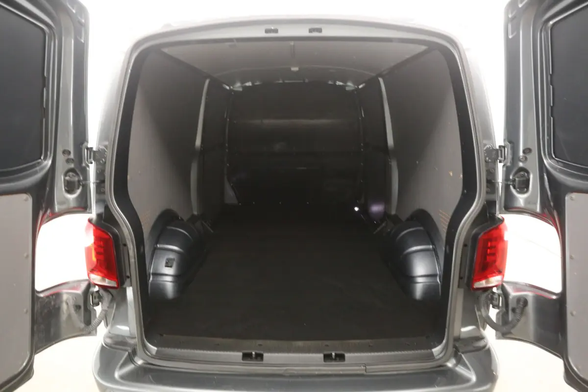 2.0 TDI L2H1 150PK | Automaat | Airco | Camera | Cruise | 3 Zits | Trekhaak | Carplay | 2xSchuifdeur