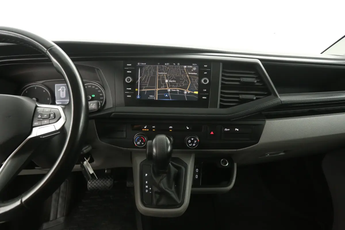 2.0 TDI L2H1 150PK | Automaat | Airco | Camera | Cruise | 3 Zits | Trekhaak | Carplay | 2xSchuifdeur