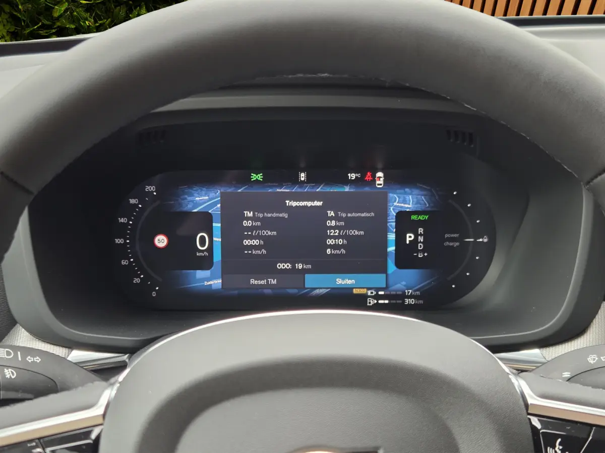 2.0 T6 AWD Recharge Black Edition | Panoramadak | Harman/Kardon | Memory | Head-up | 360 Camera