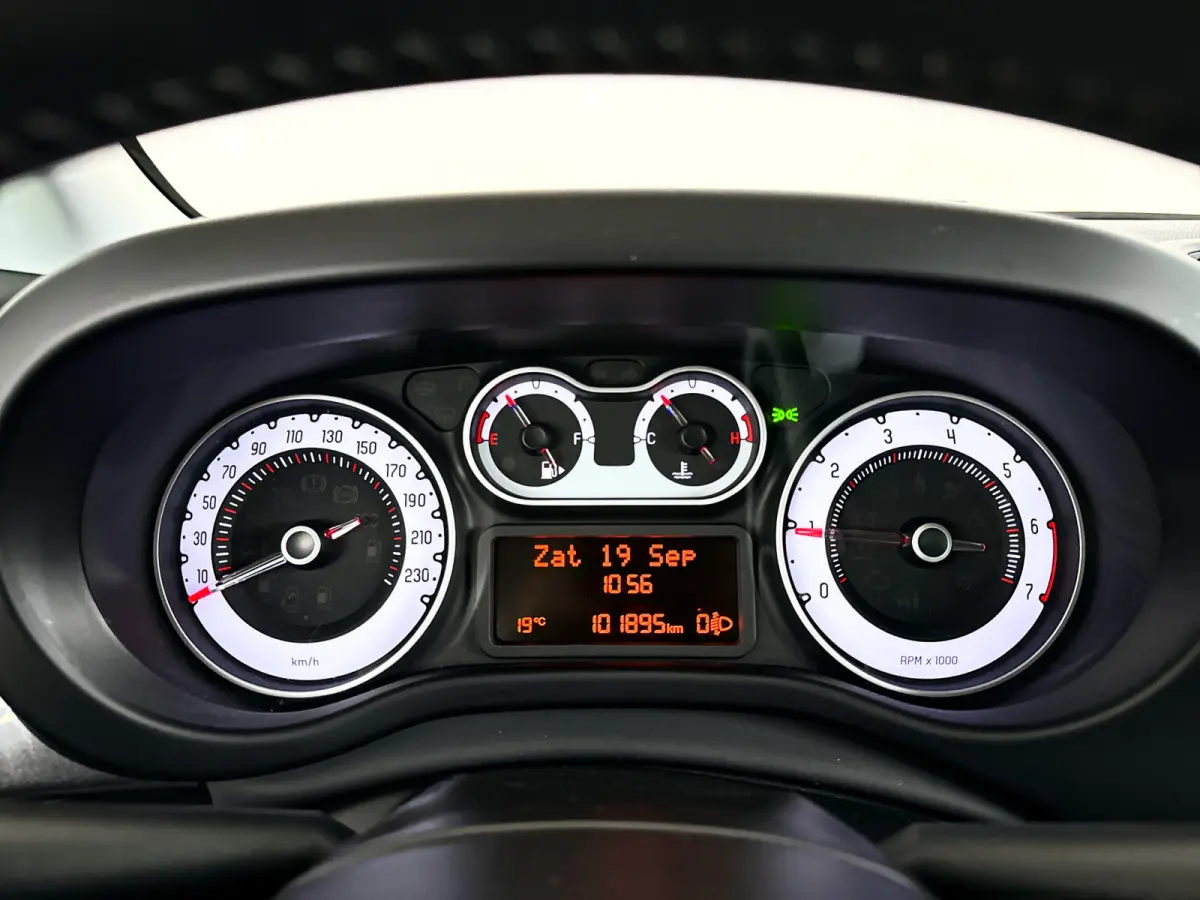 0.9 TwinAir Trekking | Park assist | Airco | Cruise control