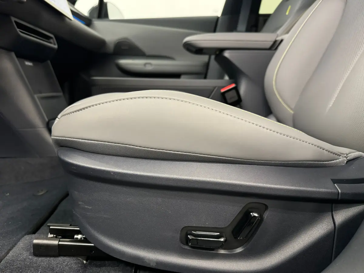 More 66 kWh |Heico velgen 21" | Heico verlagingsveren | 22 kW lader | Alarm klasse 1(startblokkering) | Apple Carplay/Android Auto|telefoonintegratie premium