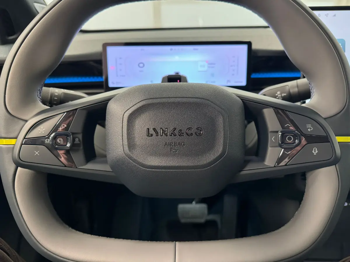 More 66 kWh |Heico velgen 21" | Heico verlagingsveren | 22 kW lader | Alarm klasse 1(startblokkering) | Apple Carplay/Android Auto|telefoonintegratie premium