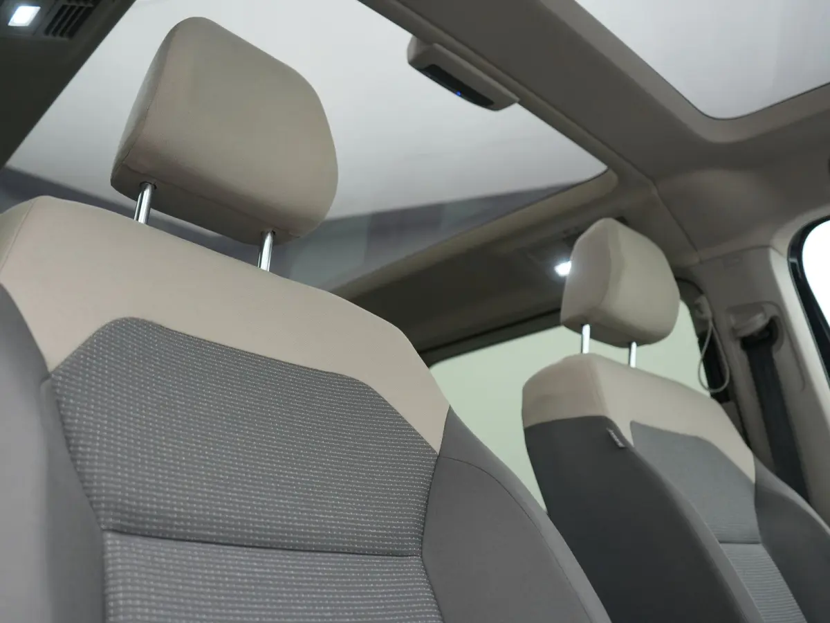 1.4 eHybrid 7 Zits PHEV 218pk Dealer O.H | Trekhaak Af Fabriek | Panodak | IQ Light | Camera | Stoelverwarming | Apple Carplay | Navigatie | DAB | Cruise Control | 17"L.M | Plug In Hybrid |