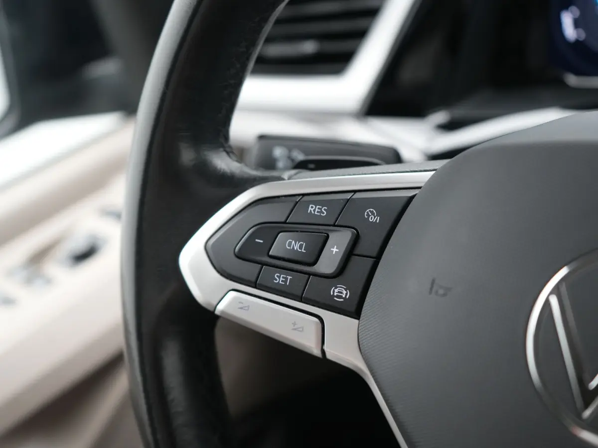 1.4 eHybrid 7 Zits PHEV 218pk Dealer O.H | Trekhaak Af Fabriek | Panodak | IQ Light | Camera | Stoelverwarming | Apple Carplay | Navigatie | DAB | Cruise Control | 17"L.M | Plug In Hybrid |