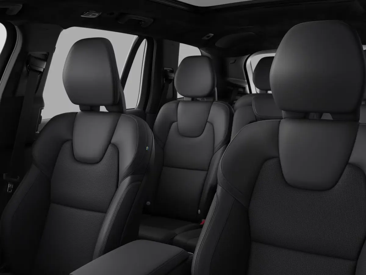 2.0 T8 Plug-in hybrid AWD Ultra Black Ed. Exec. | 2 stoelen op derde rij | Achteruitrijcamera | Alarmsysteem