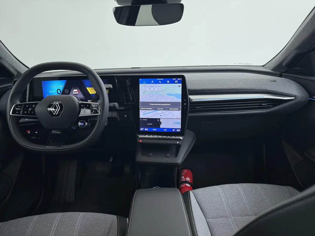 techno 220 pk long range | Adapt. Cruise | Parkeercamera | Google Navigatie |