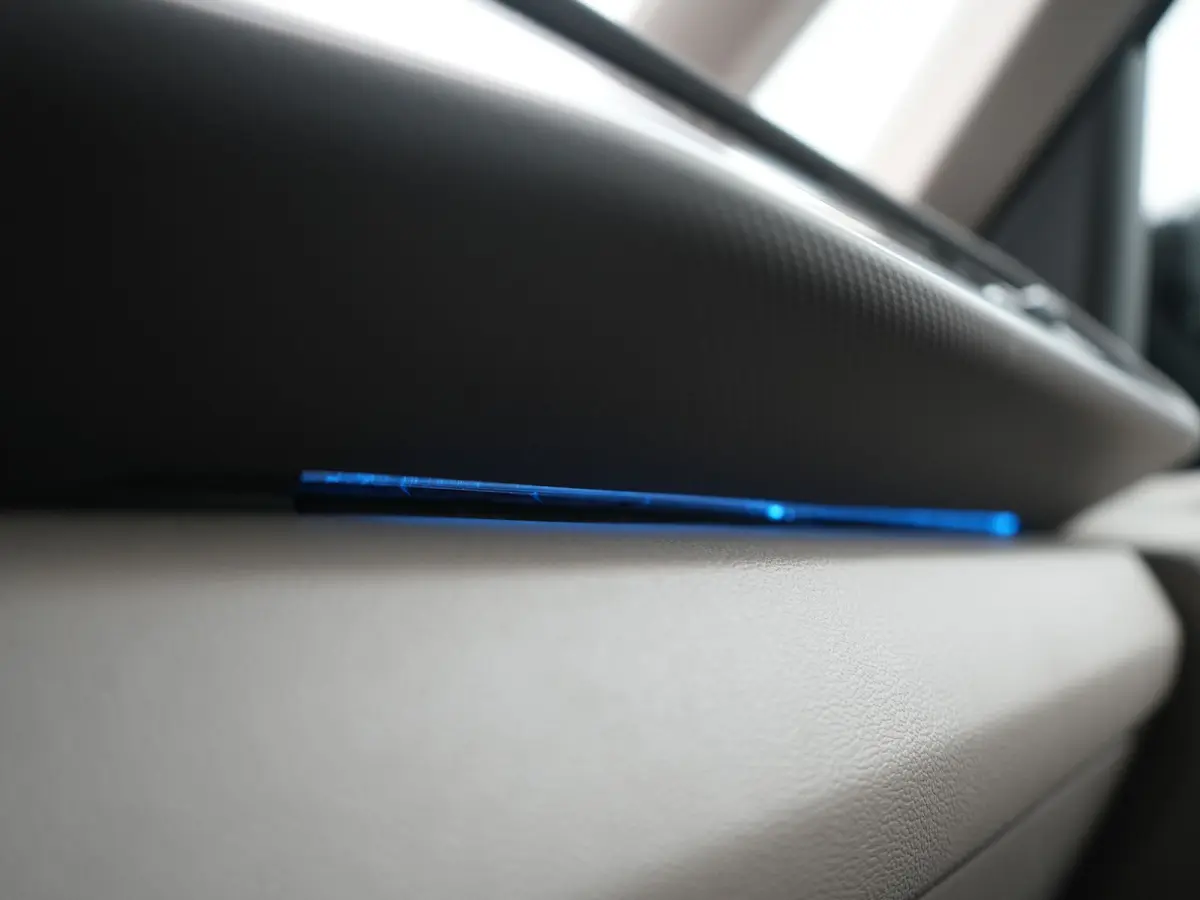 1.4 eHybrid Energetic 6 Zits PHEV 218pk Dealer O.H | SOH 96,1% | Trekhaak Af Fabriek | Panodak | IQ Light | Camera | Stoelverwarming | Keyless | Sfeerverlichting | Navigatie | DAB | Cruise C