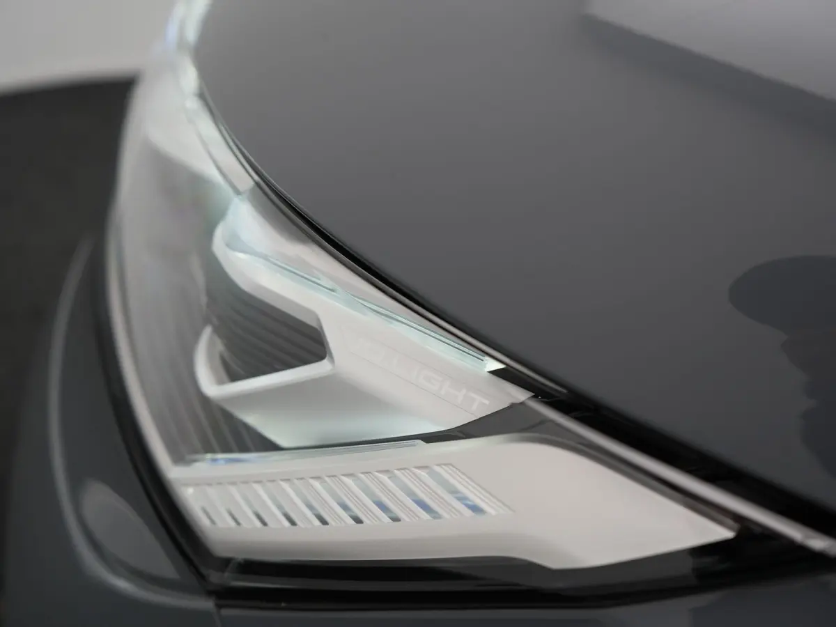 1.4 eHybrid Energetic 6 Zits PHEV 218pk Dealer O.H | SOH 96,1% | Trekhaak Af Fabriek | Panodak | IQ Light | Camera | Stoelverwarming | Keyless | Sfeerverlichting | Navigatie | DAB | Cruise C