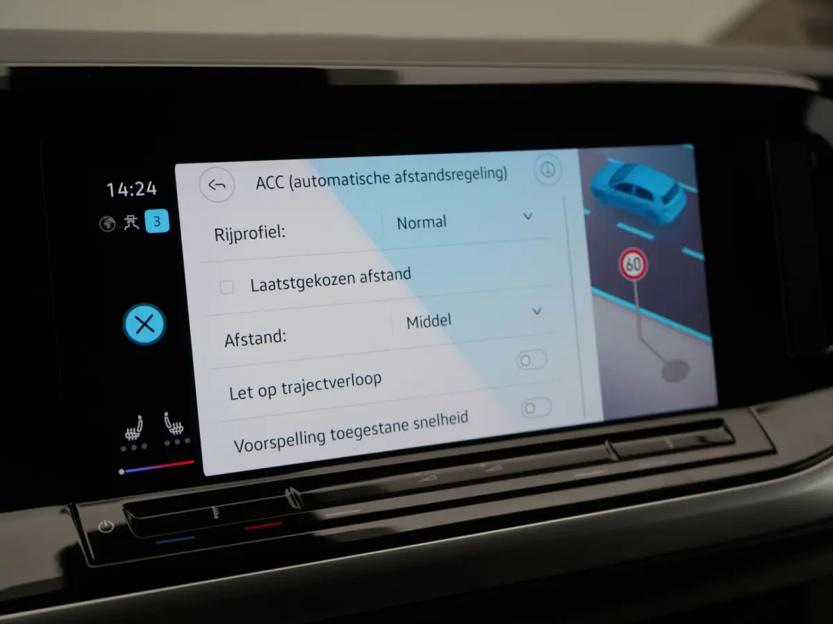 1.4 eHybrid Bulli 7 Zits PHEV 218pk Dealer O.H | Trekhaak Af Fabriek | Adaptive Cruise | Camera | Sportstoelen & Stuur Verwarmd | Apple Carplay | BLIS | Navigatie | Virtual | DAB | 17"L.M | 