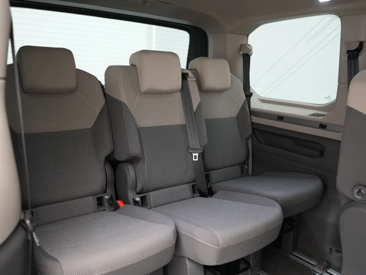1.4 eHybrid Bulli 7 Zits PHEV 218pk Dealer O.H | Trekhaak Af Fabriek | Adaptive Cruise | Camera | Sportstoelen & Stuur Verwarmd | Apple Carplay | BLIS | Navigatie | Virtual | DAB | 17"L.M | 
