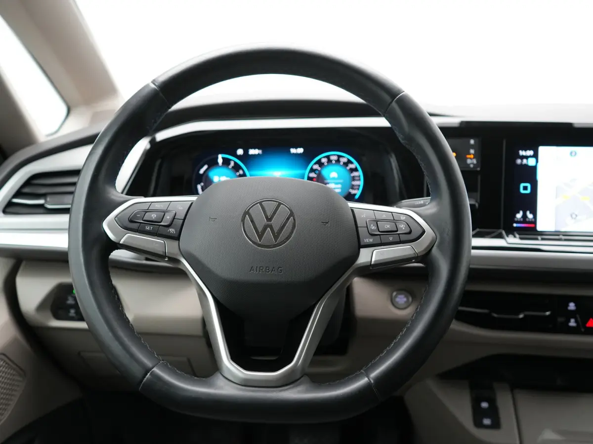 1.4 eHybrid Bulli 7 Zits PHEV 218pk Dealer O.H | Trekhaak Af Fabriek | Adaptive Cruise | Camera | Sportstoelen & Stuur Verwarmd | Apple Carplay | BLIS | Navigatie | Virtual | DAB | 17"L.M | 