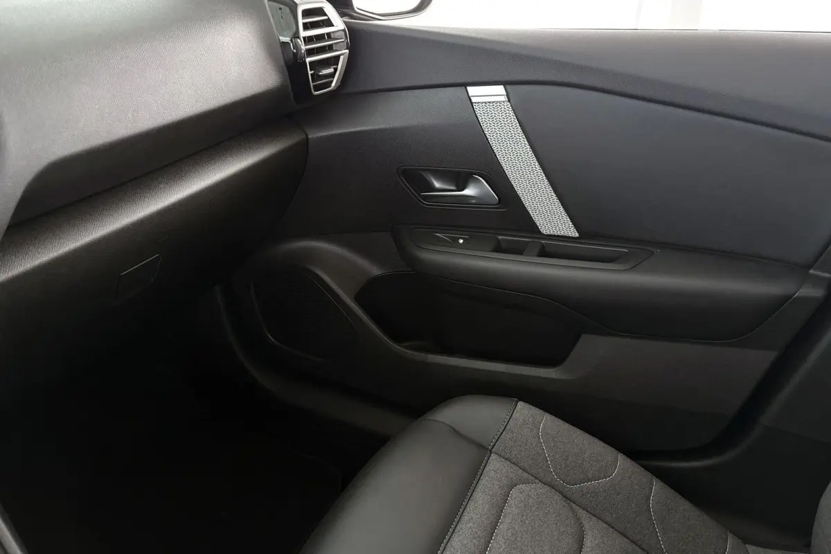 You 50 kWh SOH 98% Achteruitrijcamera Apple CarPlay