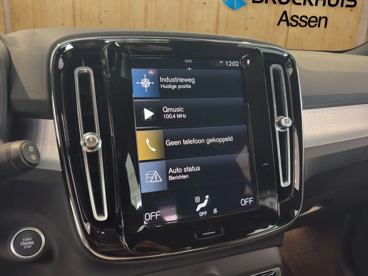 1.5 T4 Inscription Expression | Harman kardon | Carplay | Camera | Keyless entry / start |