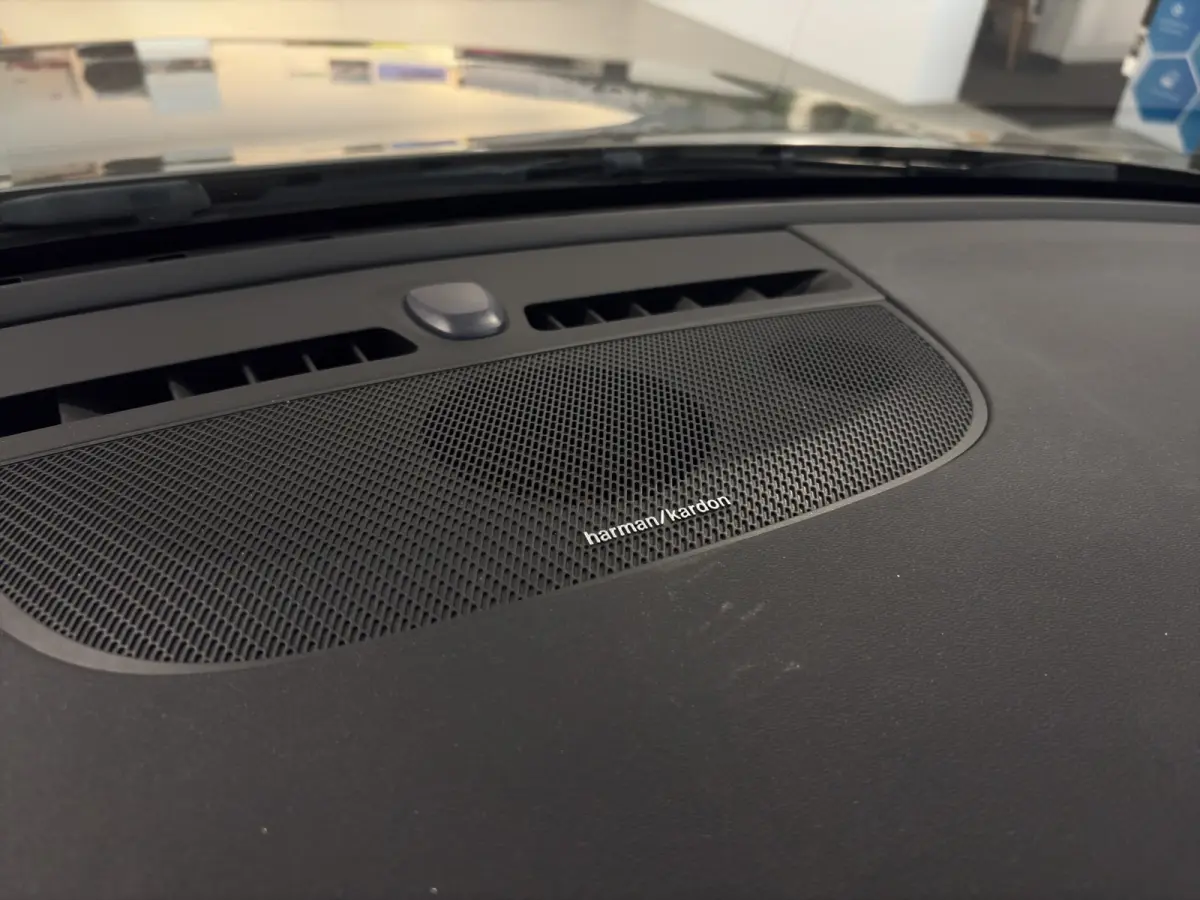 1.5 T4 Inscription Expression | Harman kardon | Carplay | Camera | Keyless entry / start |