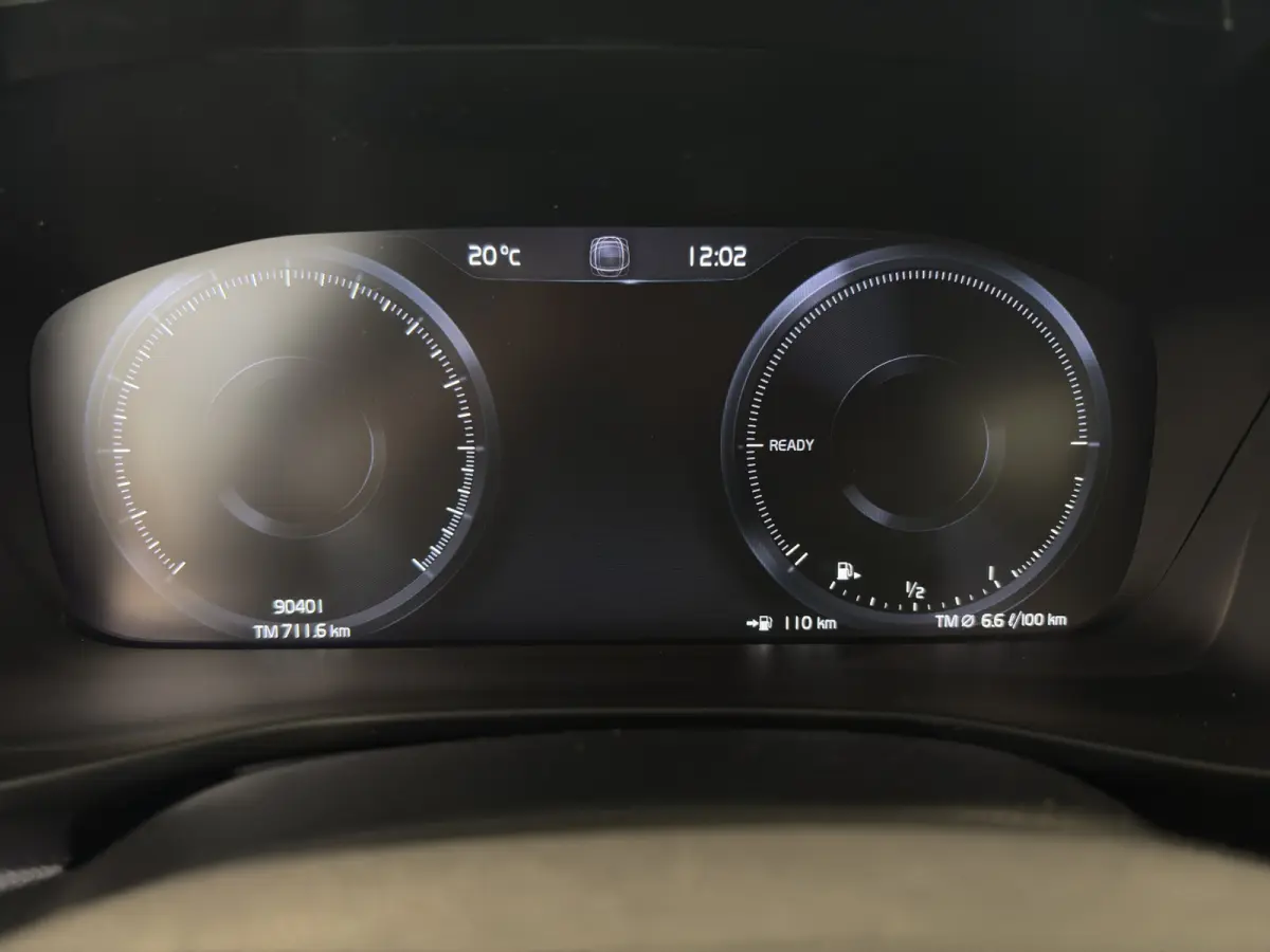 1.5 T4 Inscription Expression | Harman kardon | Carplay | Camera | Keyless entry / start |