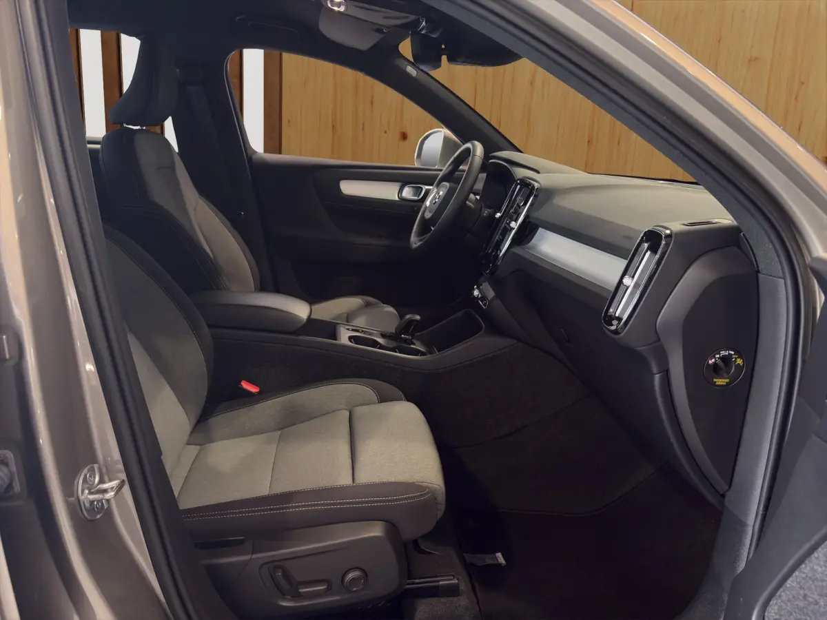 1.5 T4 Inscription Expression | Harman kardon | Carplay | Camera | Keyless entry / start |