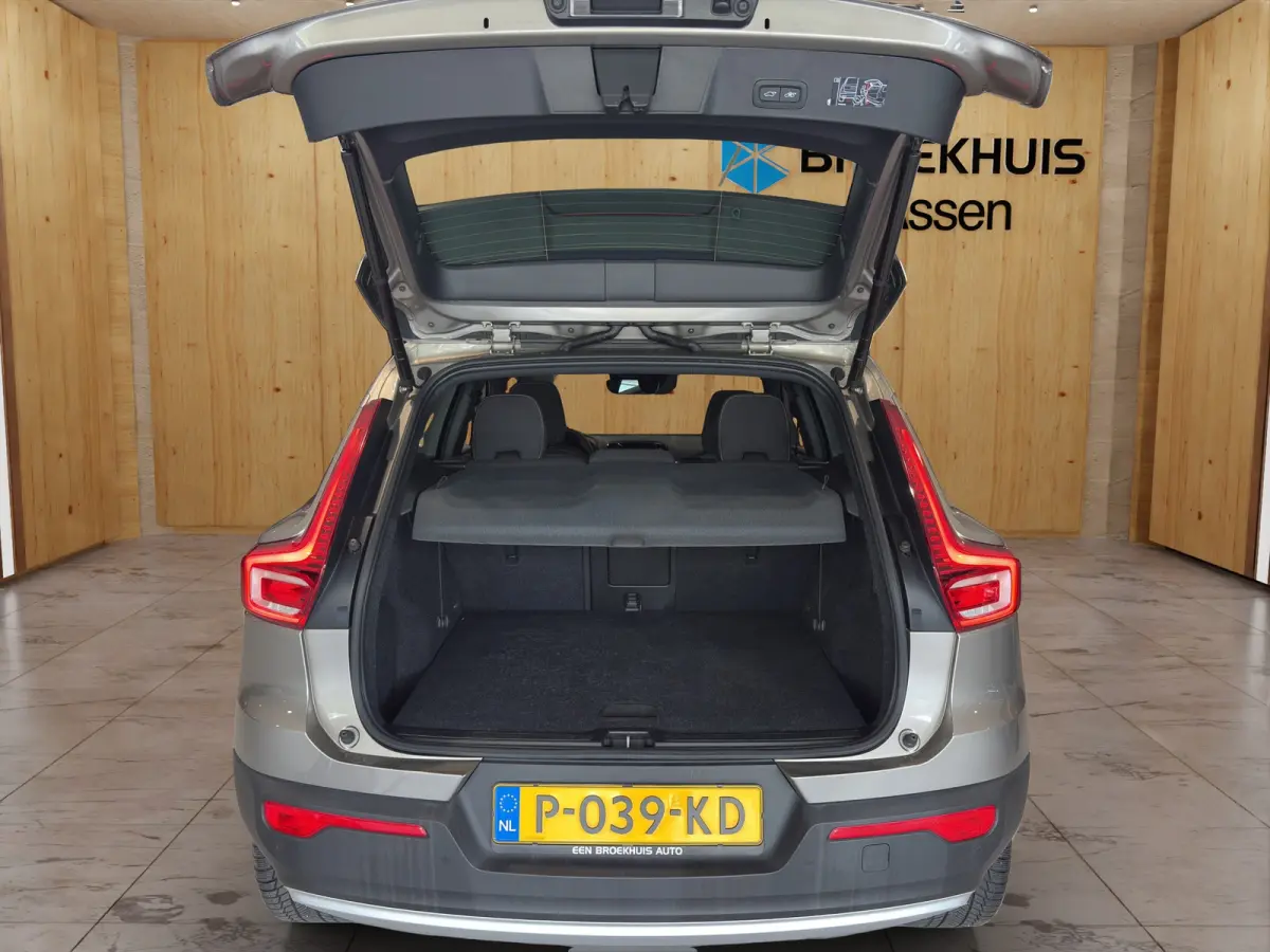 1.5 T4 Inscription Expression | Harman kardon | Carplay | Camera | Keyless entry / start |