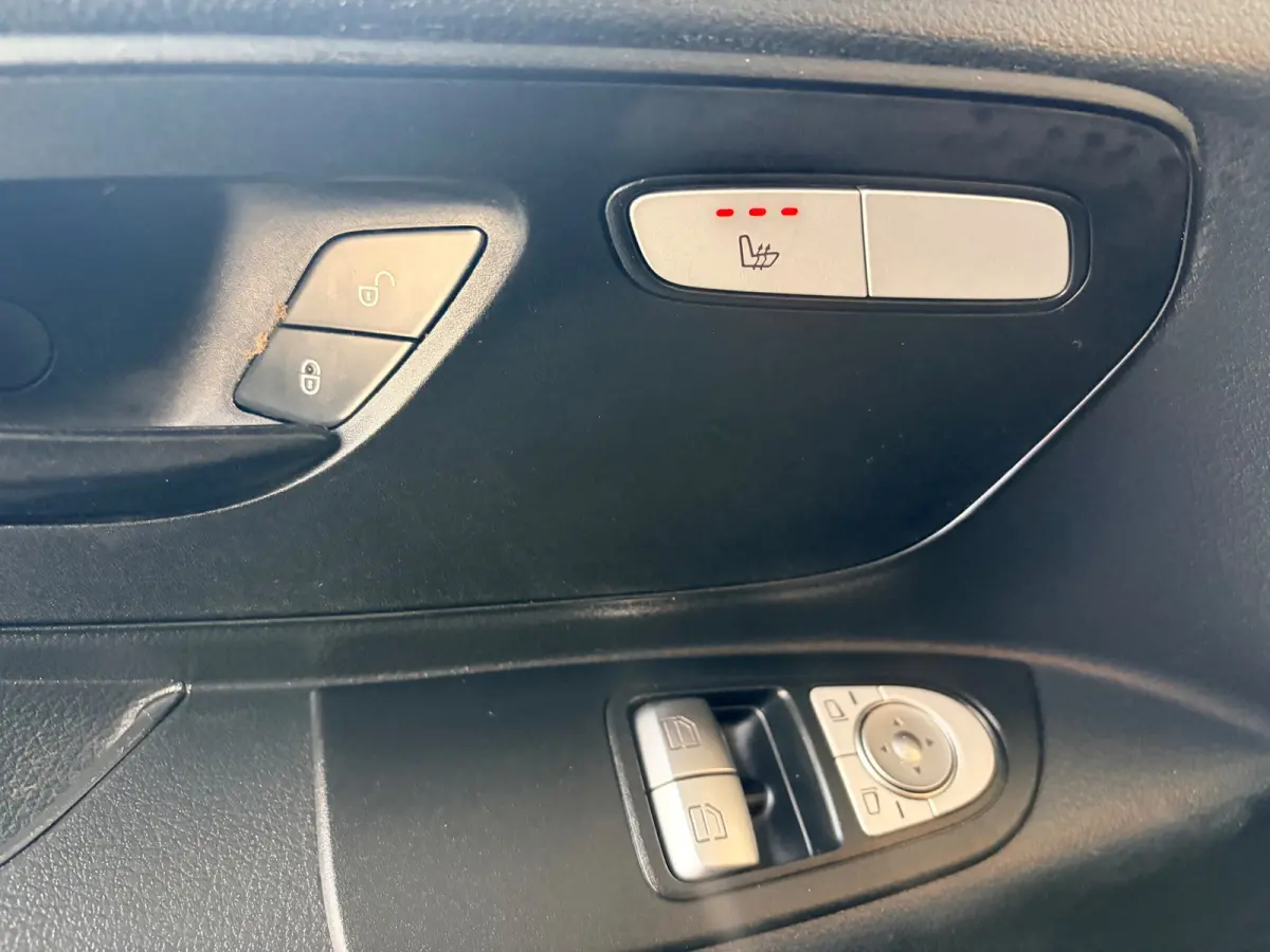 Elektrisch Servicewagen Automaat Lang 66 kWh L2H1 3 Persoons BOTT Inrichting RIJKLAARPRIJS!