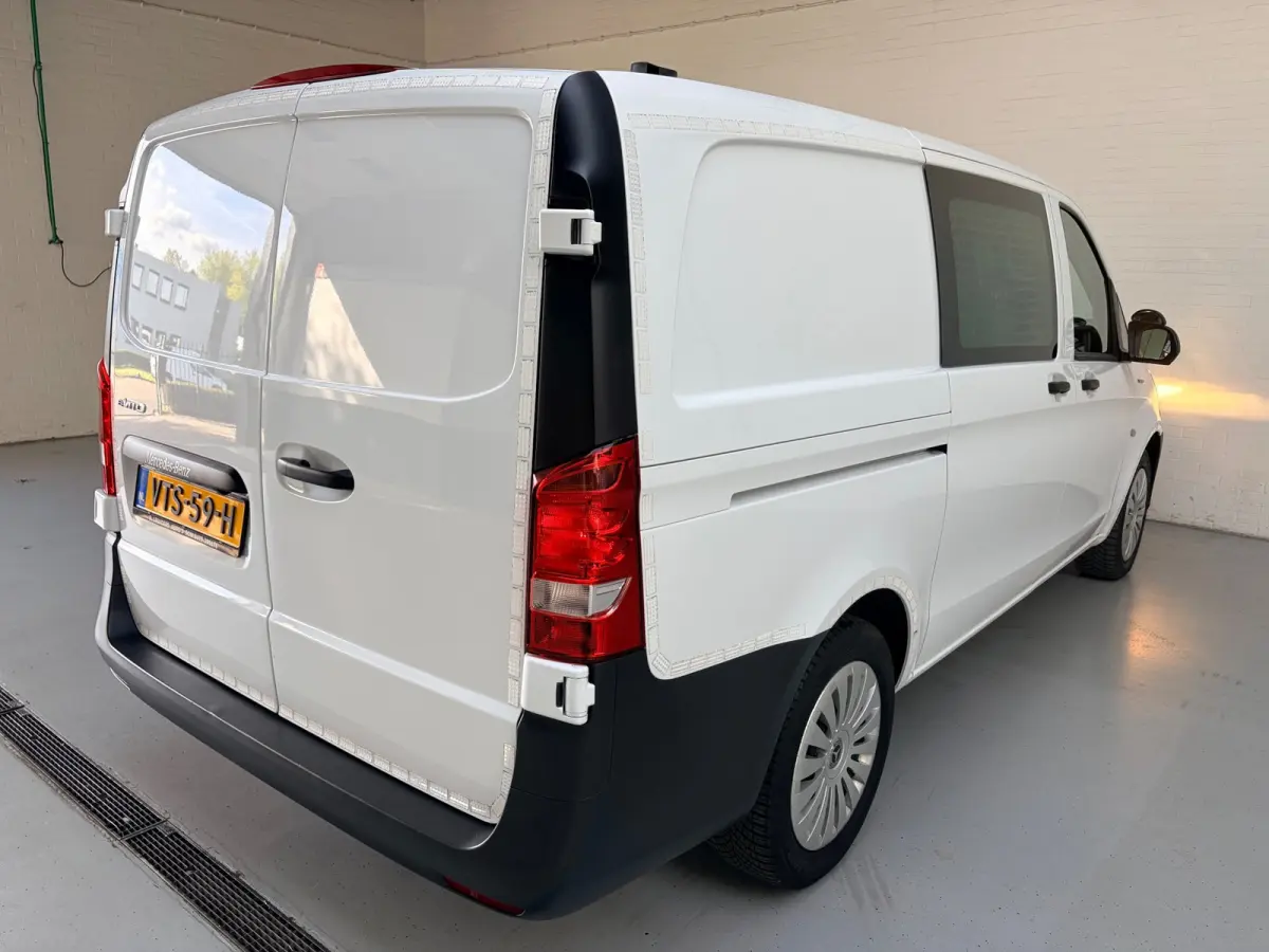 Elektrisch Servicewagen Automaat Lang 66 kWh L2H1 3 Persoons BOTT Inrichting RIJKLAARPRIJS!