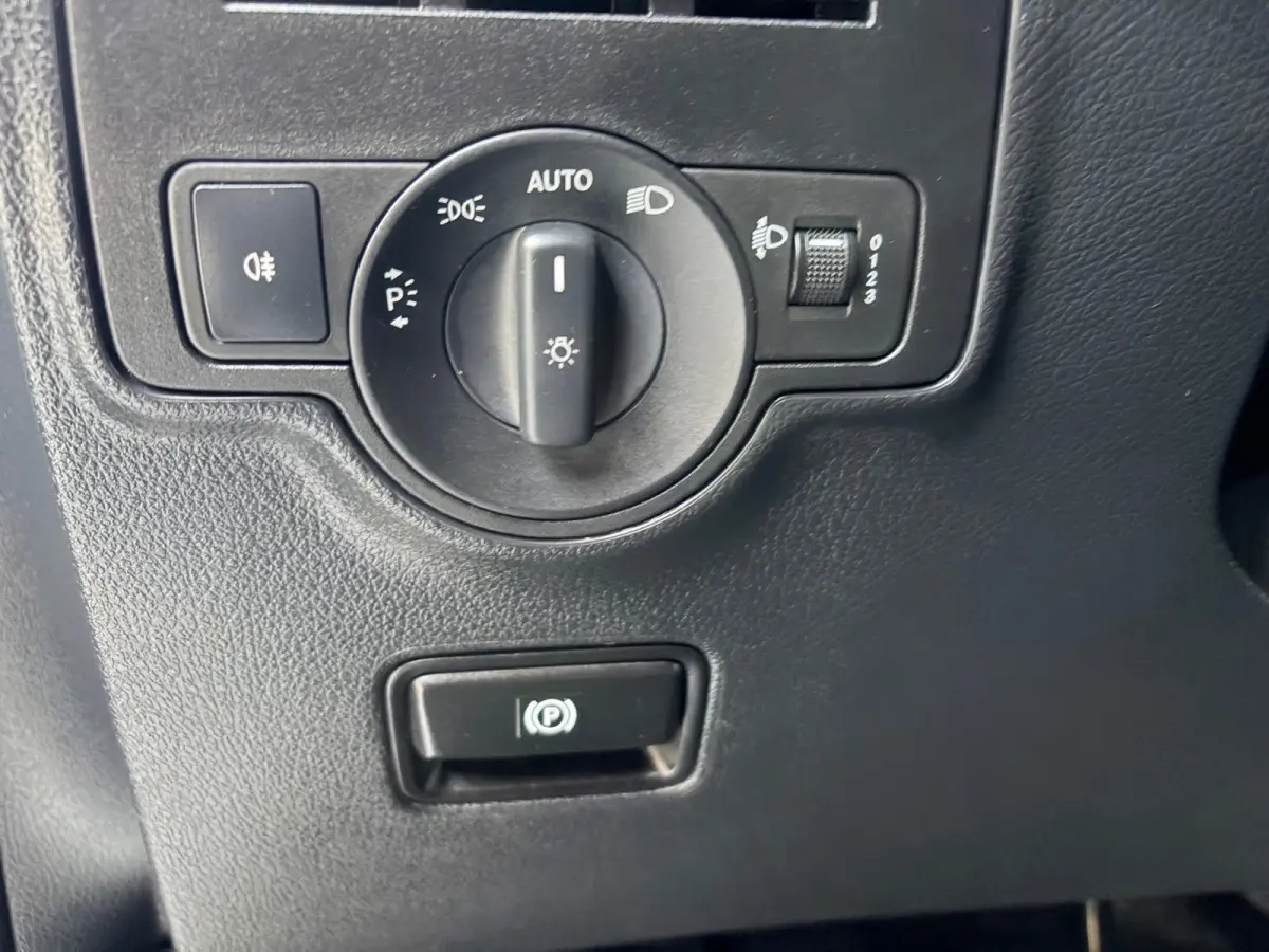 Elektrisch Servicewagen Automaat Lang 66 kWh L2H1 3 Persoons BOTT Inrichting RIJKLAARPRIJS!