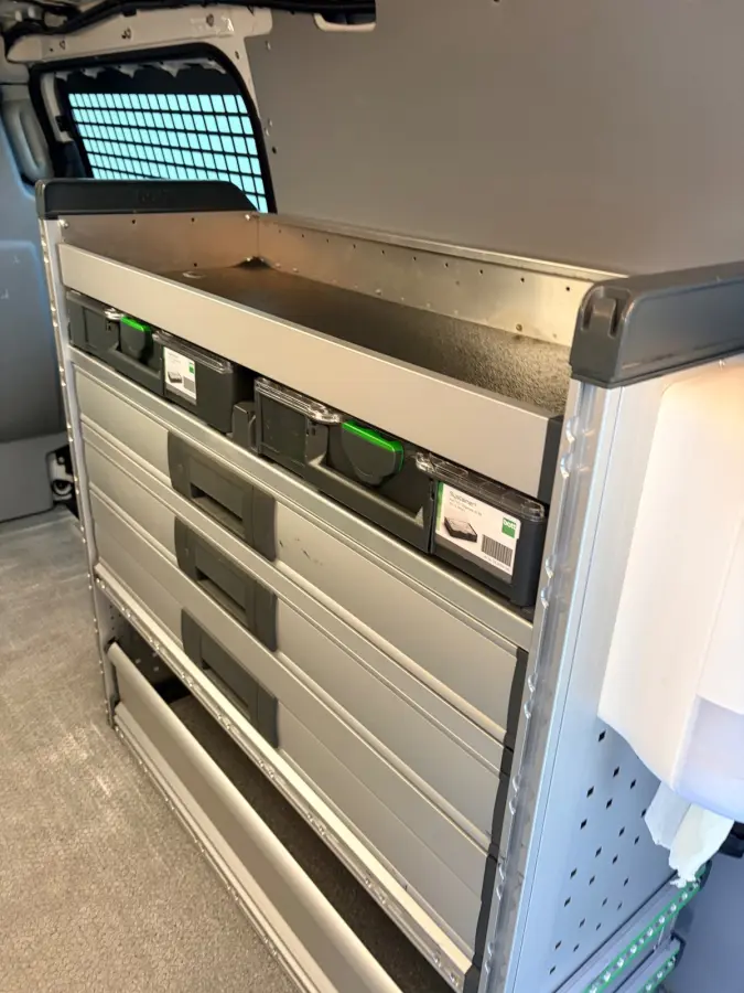 Elektrisch Servicewagen Automaat Lang 66 kWh L2H1 3 Persoons BOTT Inrichting RIJKLAARPRIJS!