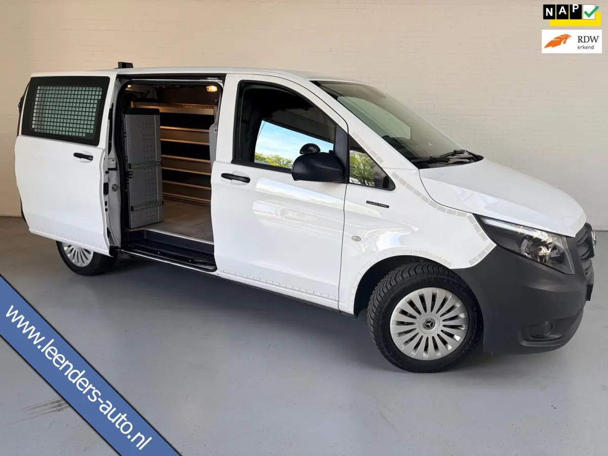 Elektrisch Servicewagen Automaat Lang 66 kWh L2H1 3 Persoons BOTT Inrichting RIJKLAARPRIJS!