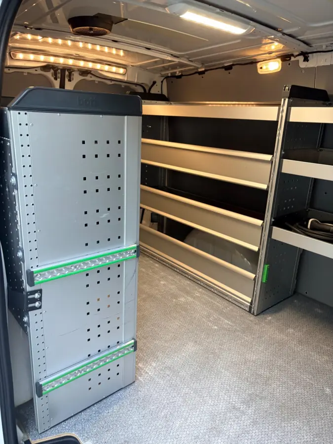 Elektrisch Servicewagen Automaat Lang 66 kWh L2H1 3 Persoons BOTT Inrichting RIJKLAARPRIJS!