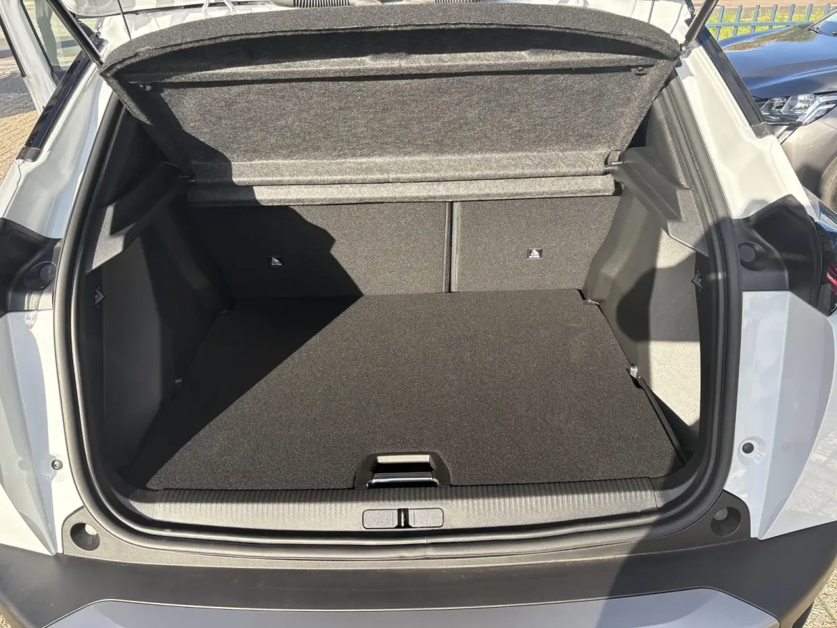 1.2 Hybrid 145 GT | Panoramadak | Camera | Apple Carplay/ Android Auto |