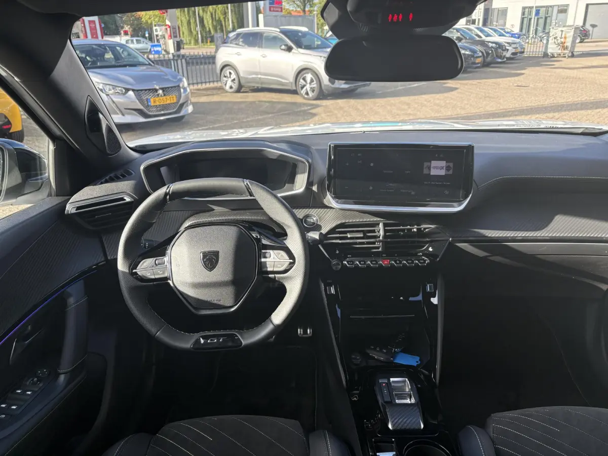 1.2 Hybrid 145 GT | Panoramadak | Camera | Apple Carplay/ Android Auto |