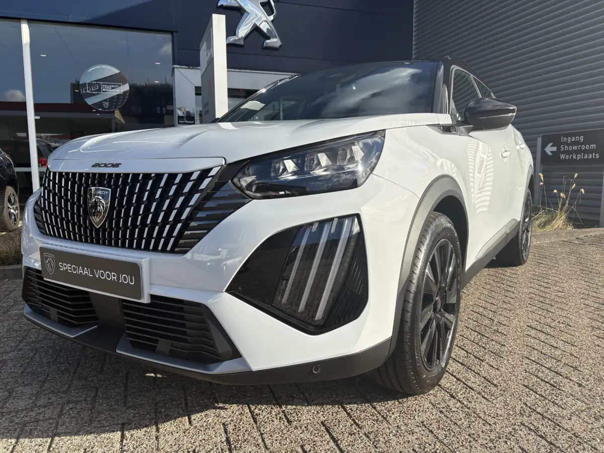 1.2 Hybrid 145 GT | Panoramadak | Camera | Apple Carplay/ Android Auto |