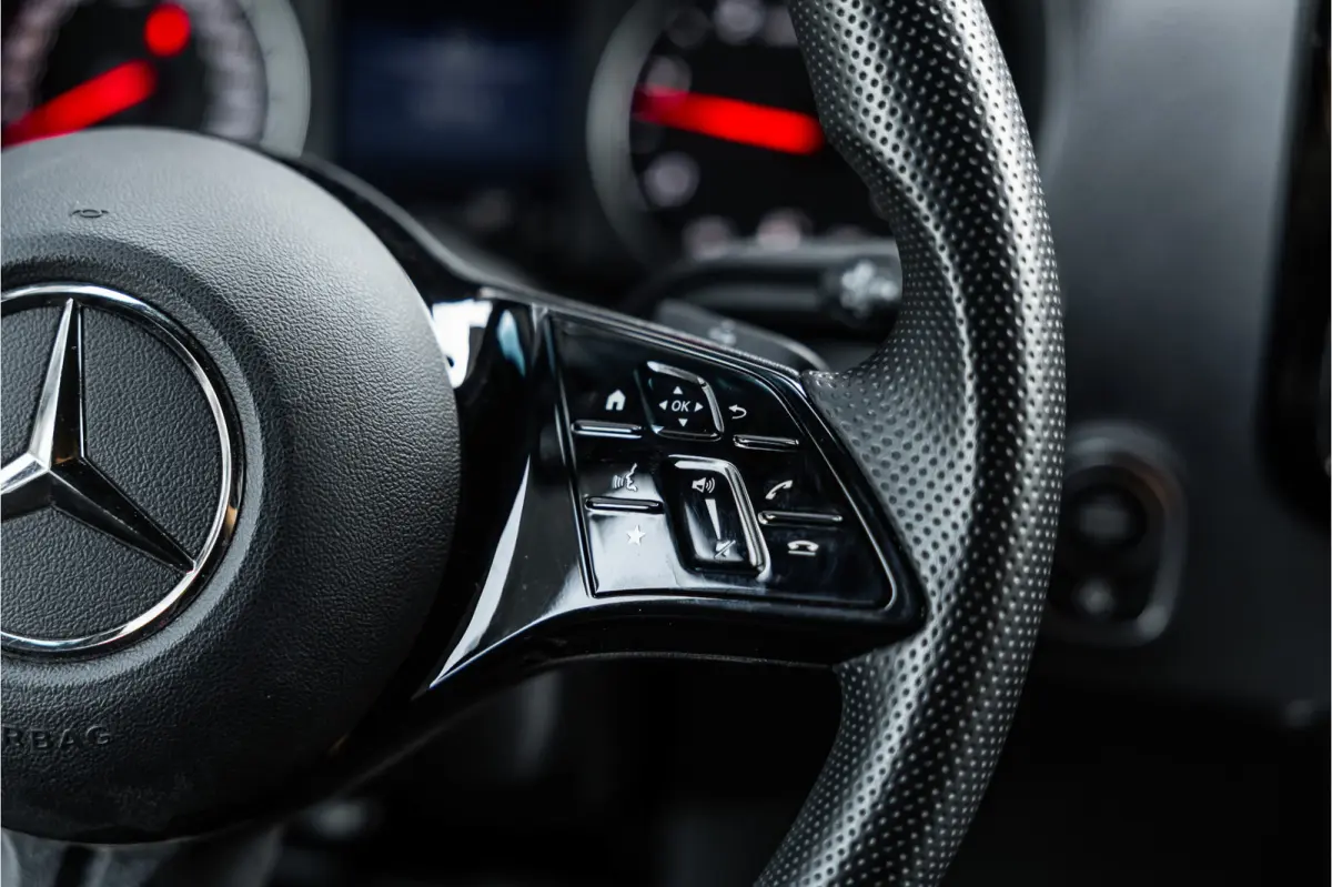 317 1.9 CDI L2H2 | AMG | LED | CarPlay | Camera | Navigatie | Stoelverwarming | Cruise control | Dealer onderhouden | Lederen bekleding | Nieuwe APK | L2H2