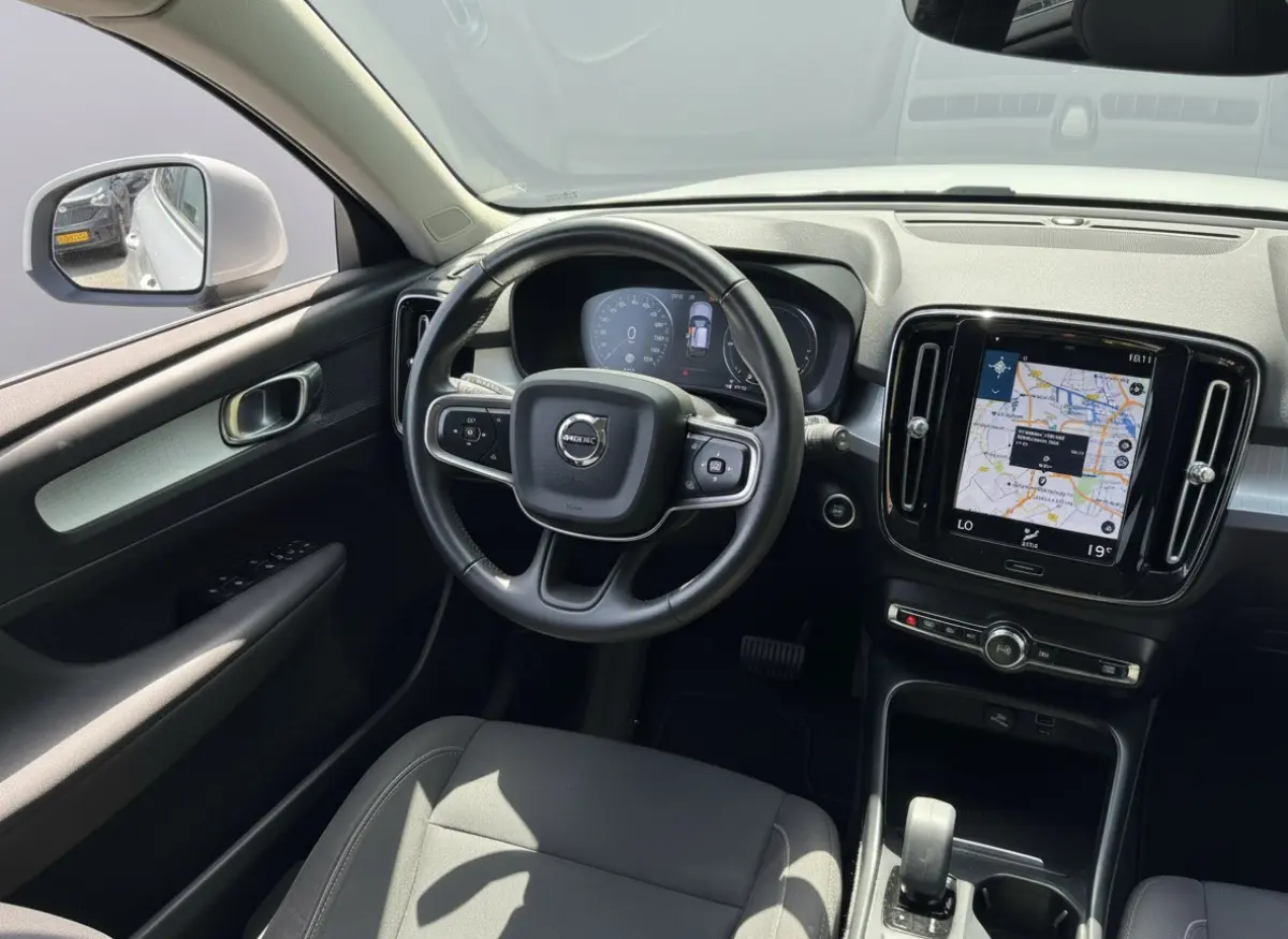1.5 T4 PHEV 211PK AUT. RECHARGE INSCRIPTION TREKHAAK/NAVI/CAMERA/CARPLAY