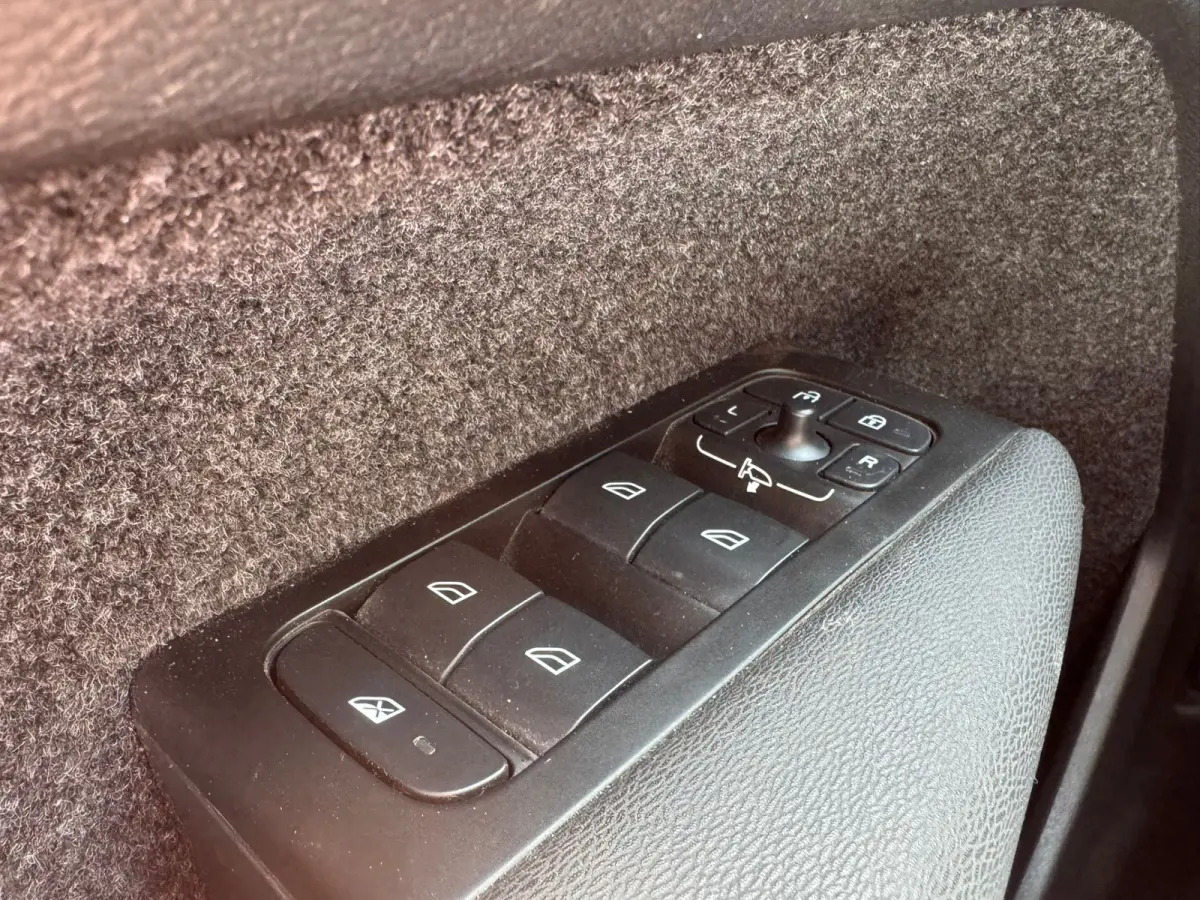 1.5 T4 PHEV 211PK AUT. RECHARGE INSCRIPTION TREKHAAK/NAVI/CAMERA/CARPLAY