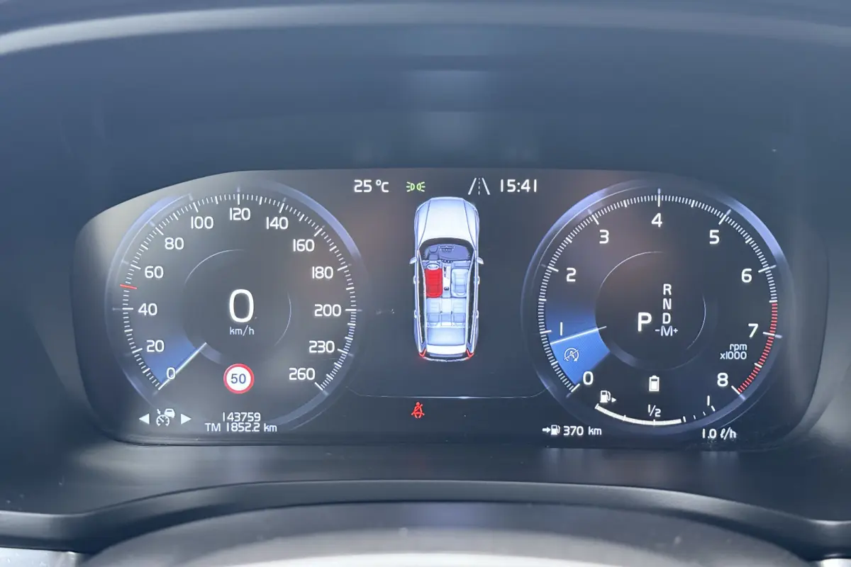 2.0 B3 Momentum Advantage Elek.Trekhaak Carplay Adapt.Cruise