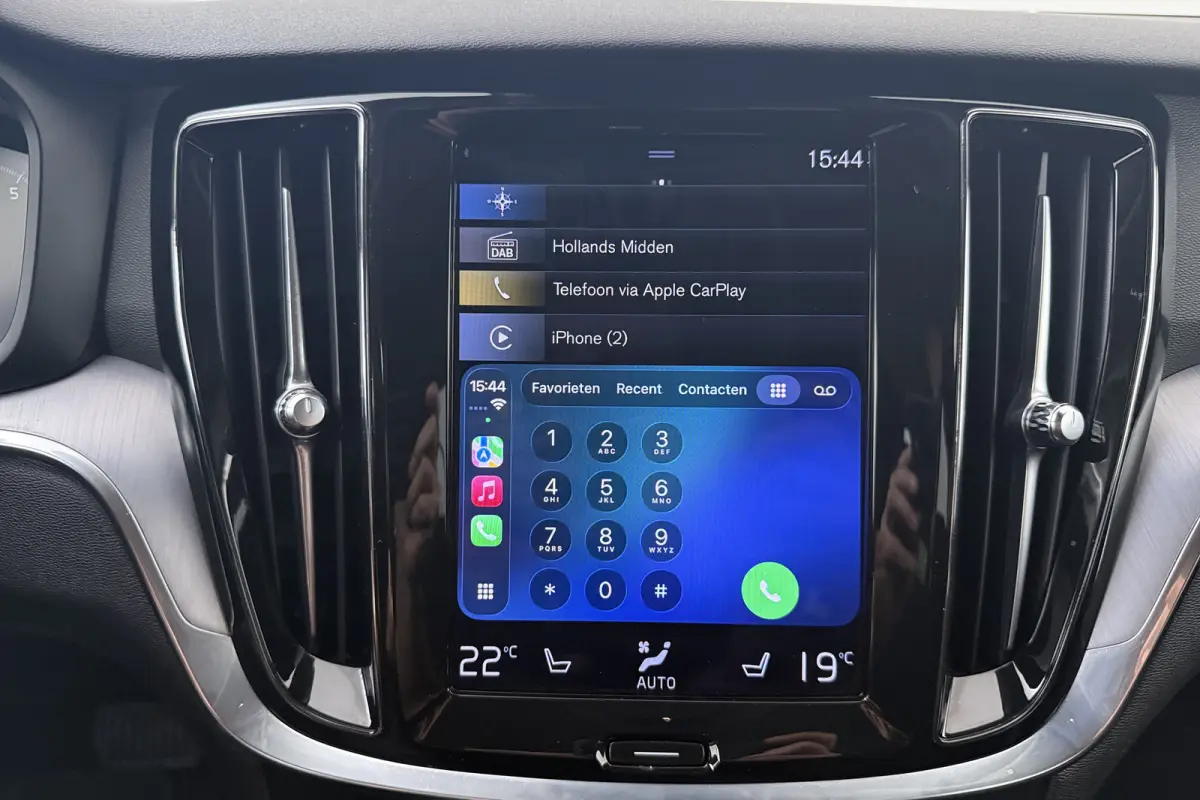 2.0 B3 Momentum Advantage Elek.Trekhaak Carplay Adapt.Cruise